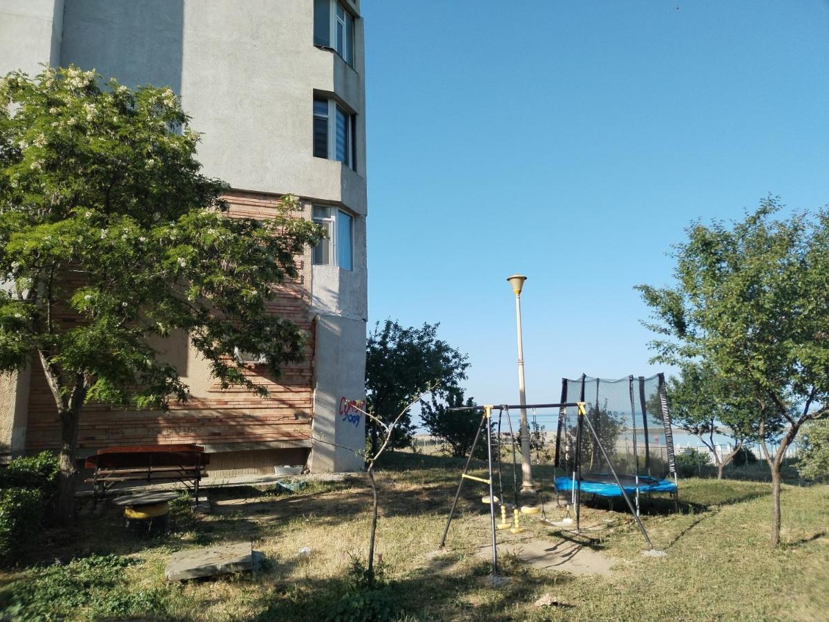 Sunrise Beachfront Relax Residence Констанца Екстериор снимка